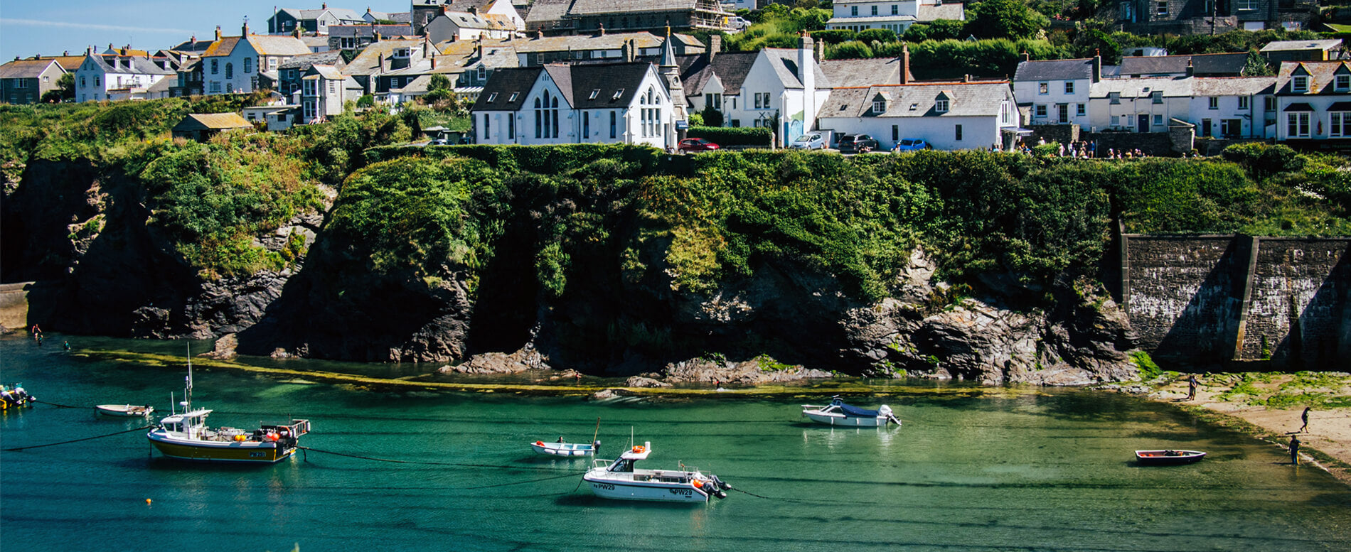 Paddle boarding in cornwall